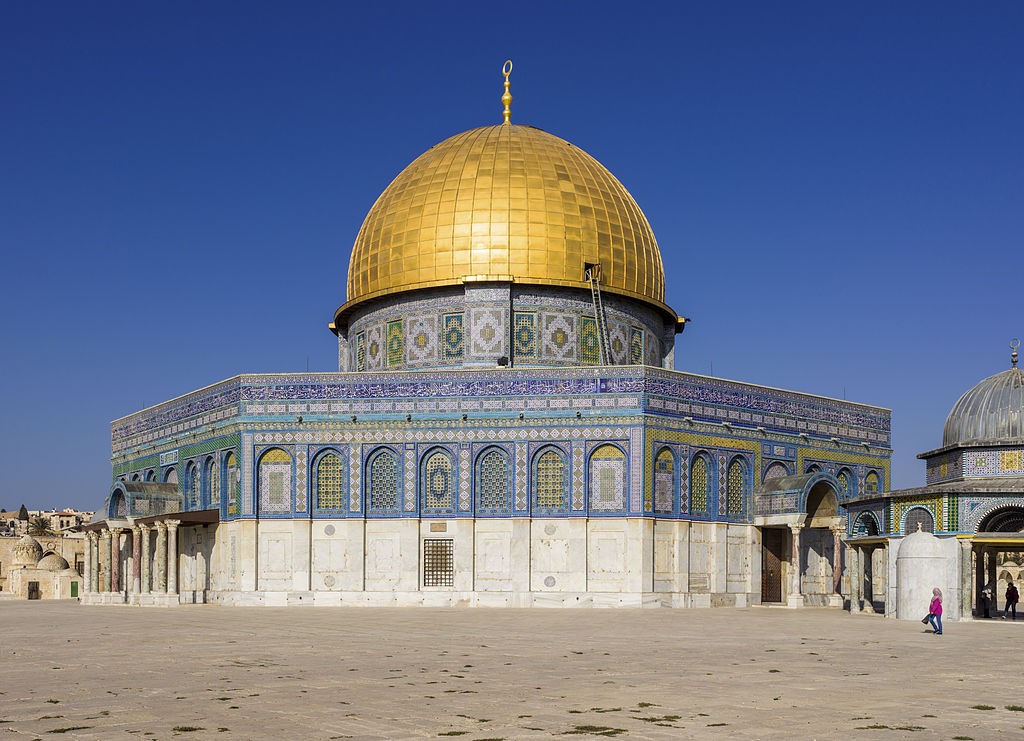 Israel-2013(2)-Jerusalem-Temple_Mount-Dome_of_the_Rock_(SE_exposure)